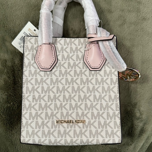 Michael Kors Mini Bag in Pink and Cream - Picture 4 of 5